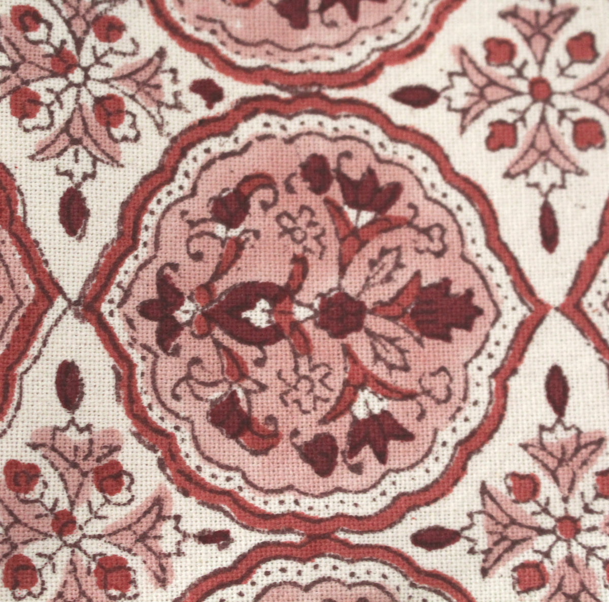 medallion dark red old pink GT Bungalow